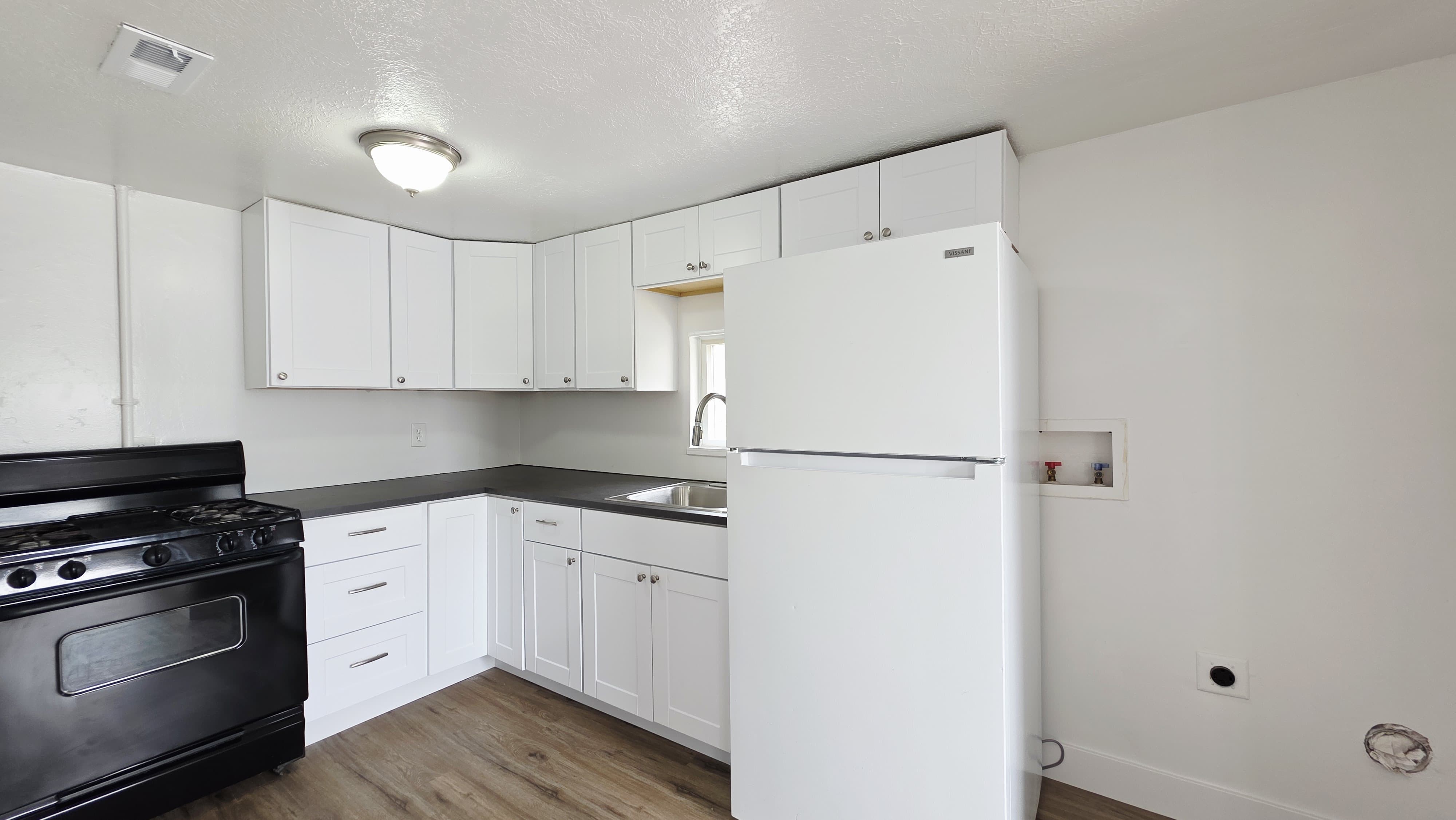 428 Navajo St – photo 4