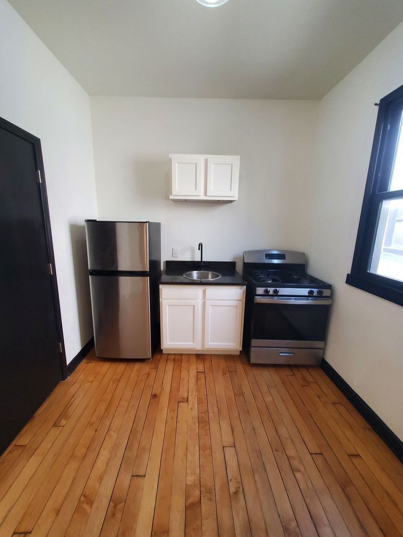 2001 10th Ave unit 211 – photo 3