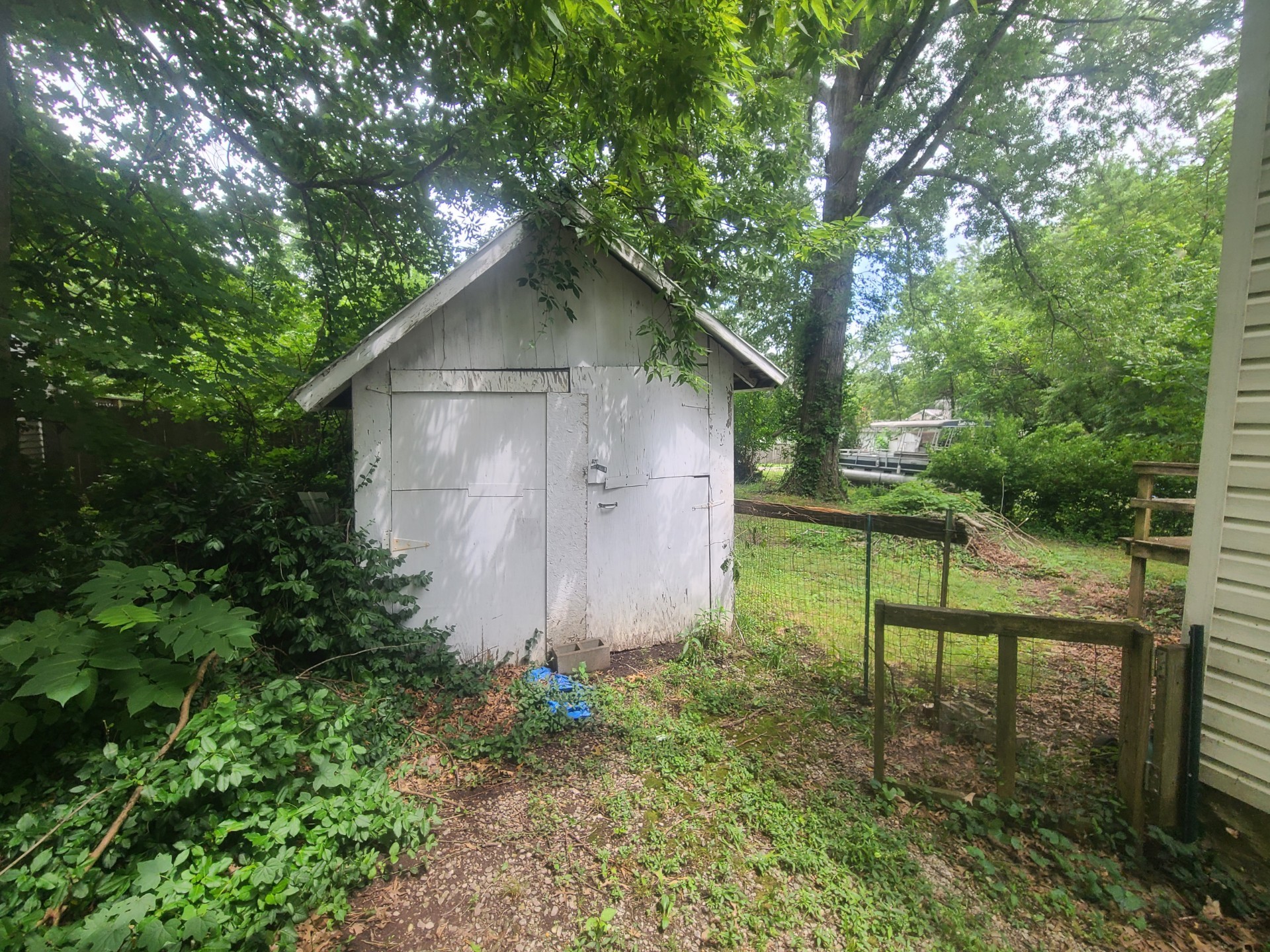 615 N Almond St – photo 3
