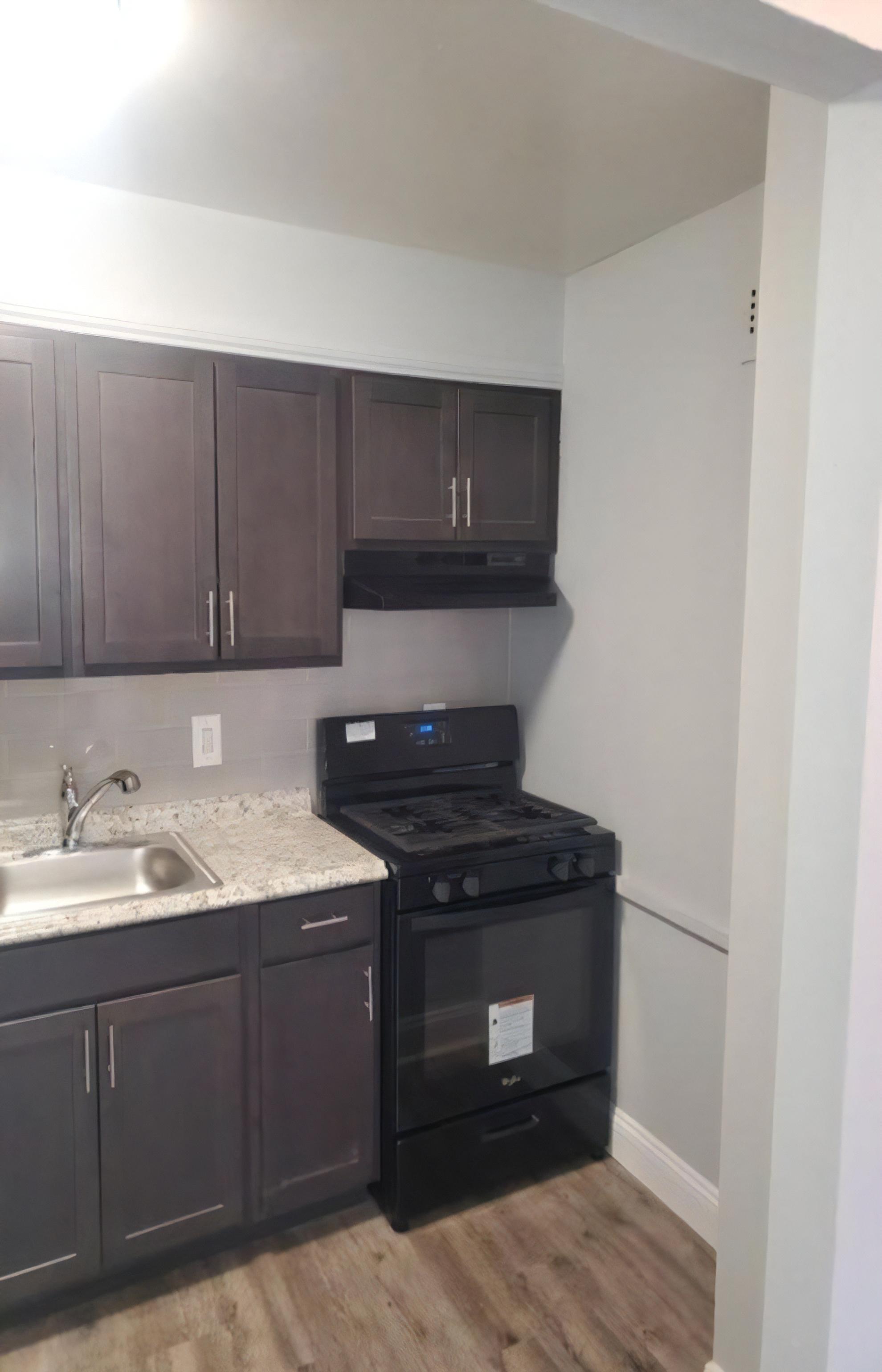 4200 South Capitol St SE – photo 5