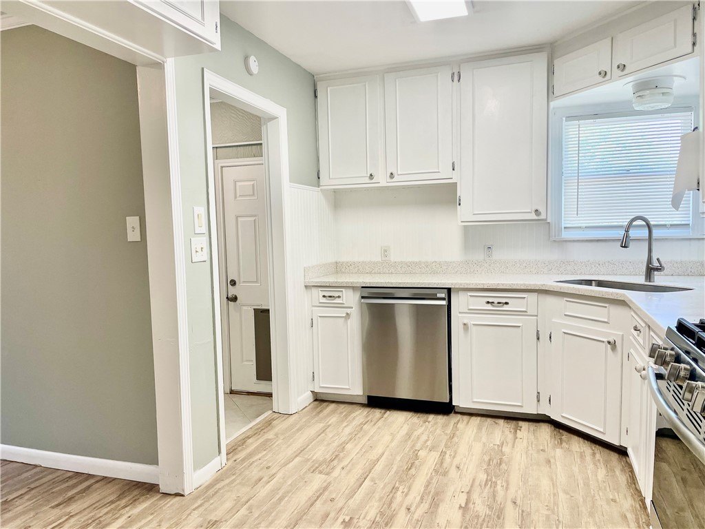 1006 Collingswood Dr – photo 2