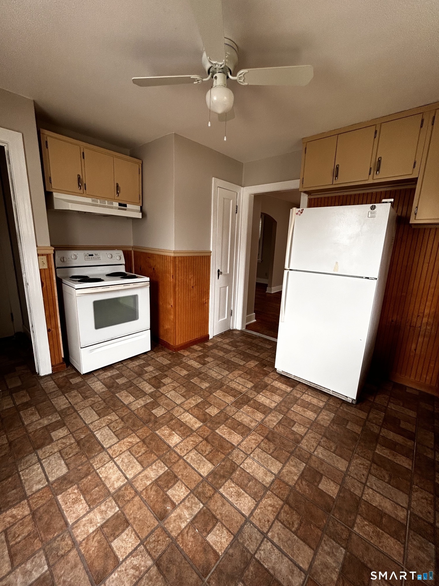 925 Meriden Rd – photo 5
