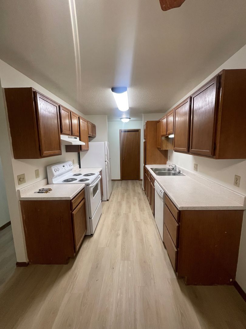 925 Page Dr unit 206 – photo 2