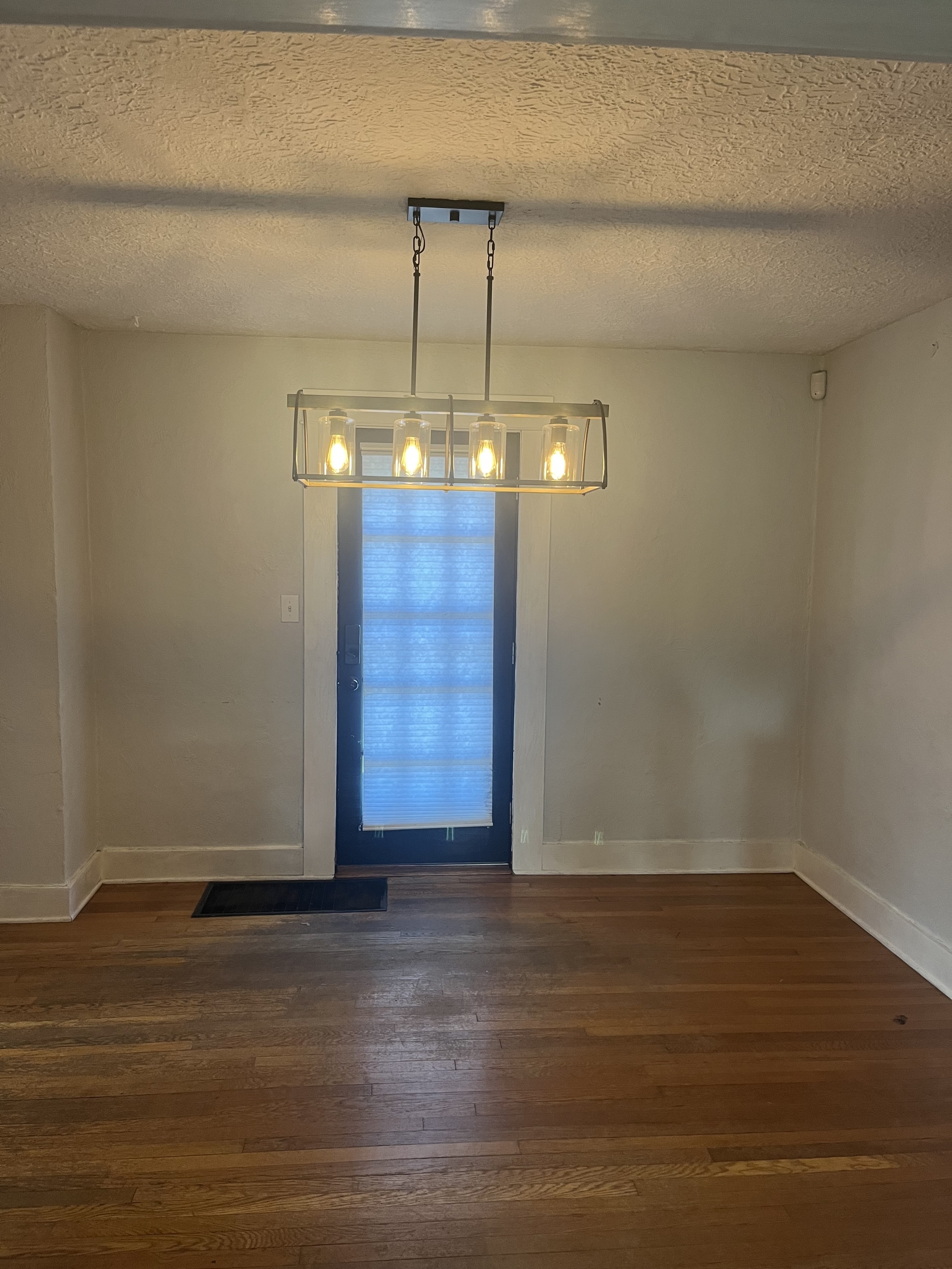 1668 N Longview St – photo 2