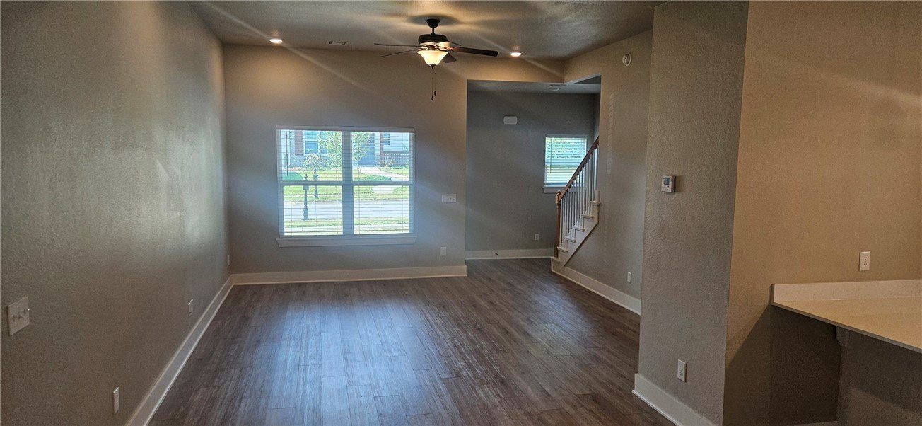310 W Kinniburgh Dr – photo 2