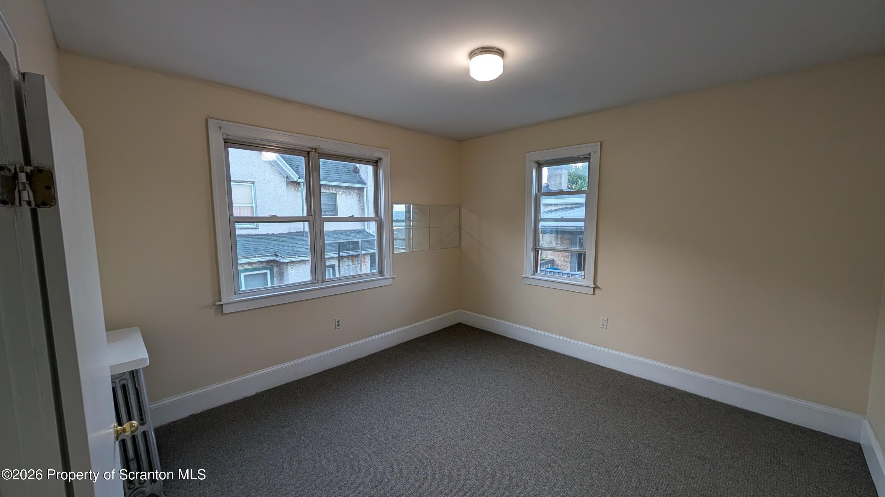 914 W Lackawanna Ave #6 – photo 4
