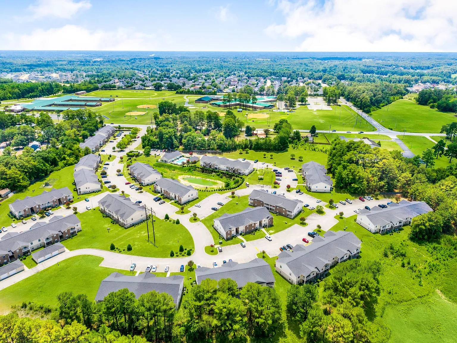 Britt Lake Apartments – photo 2