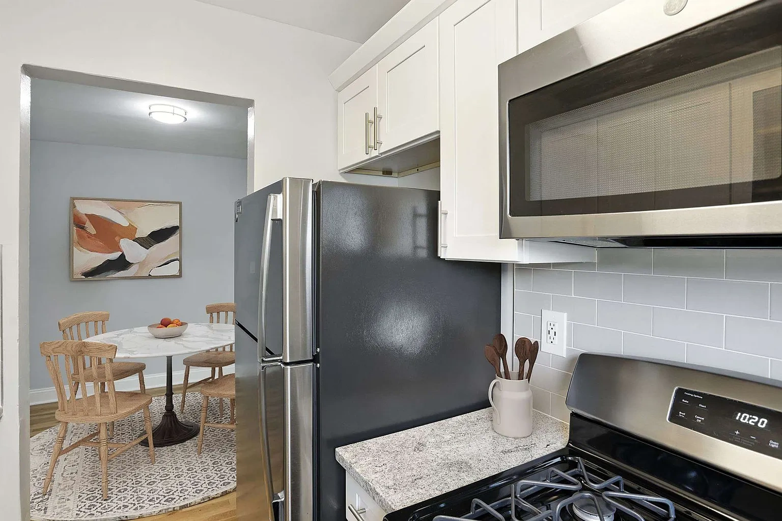 Eagle Rock Apartments at Hicksville & Jericho – photo 3