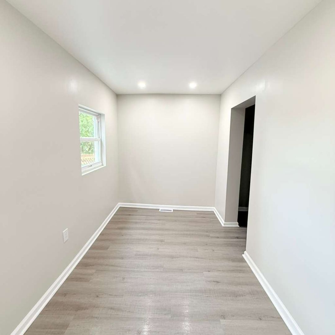 2021 Hampton Ave unit Floor 1 – photo 4