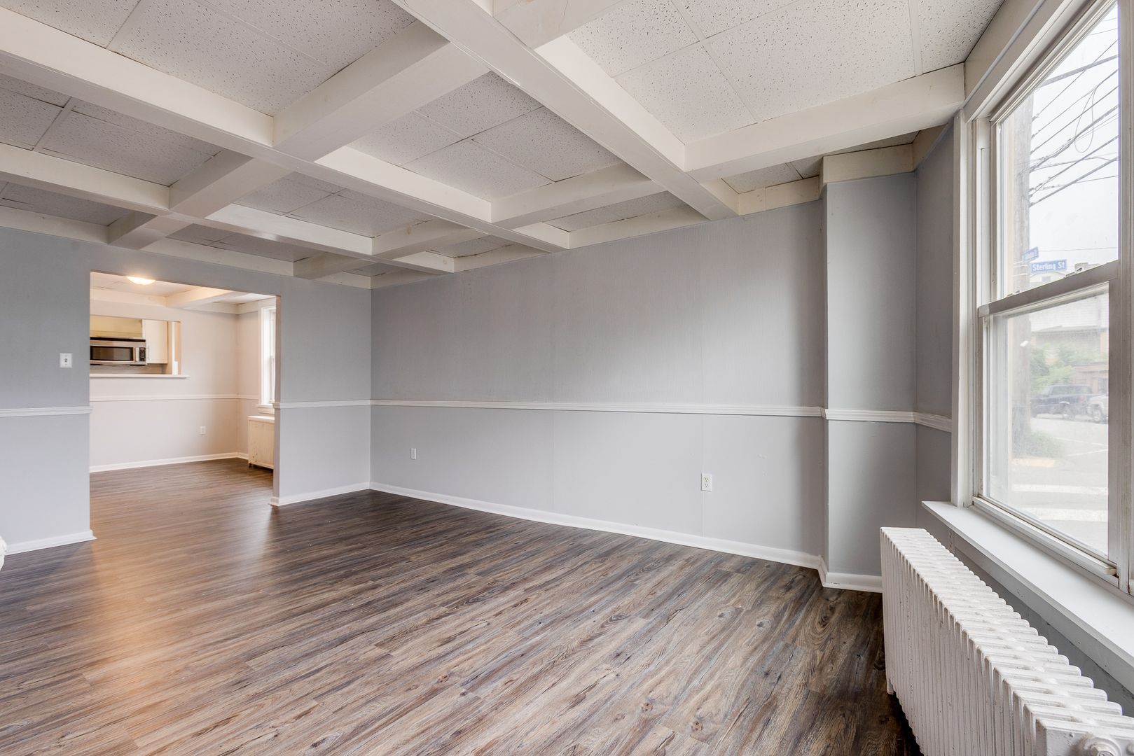 2300 Arlington Ave unit Bottom – photo 2