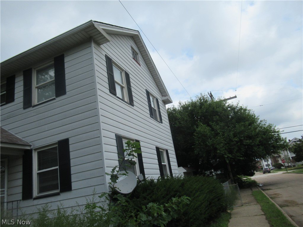 3443 W 120th St – photo 2