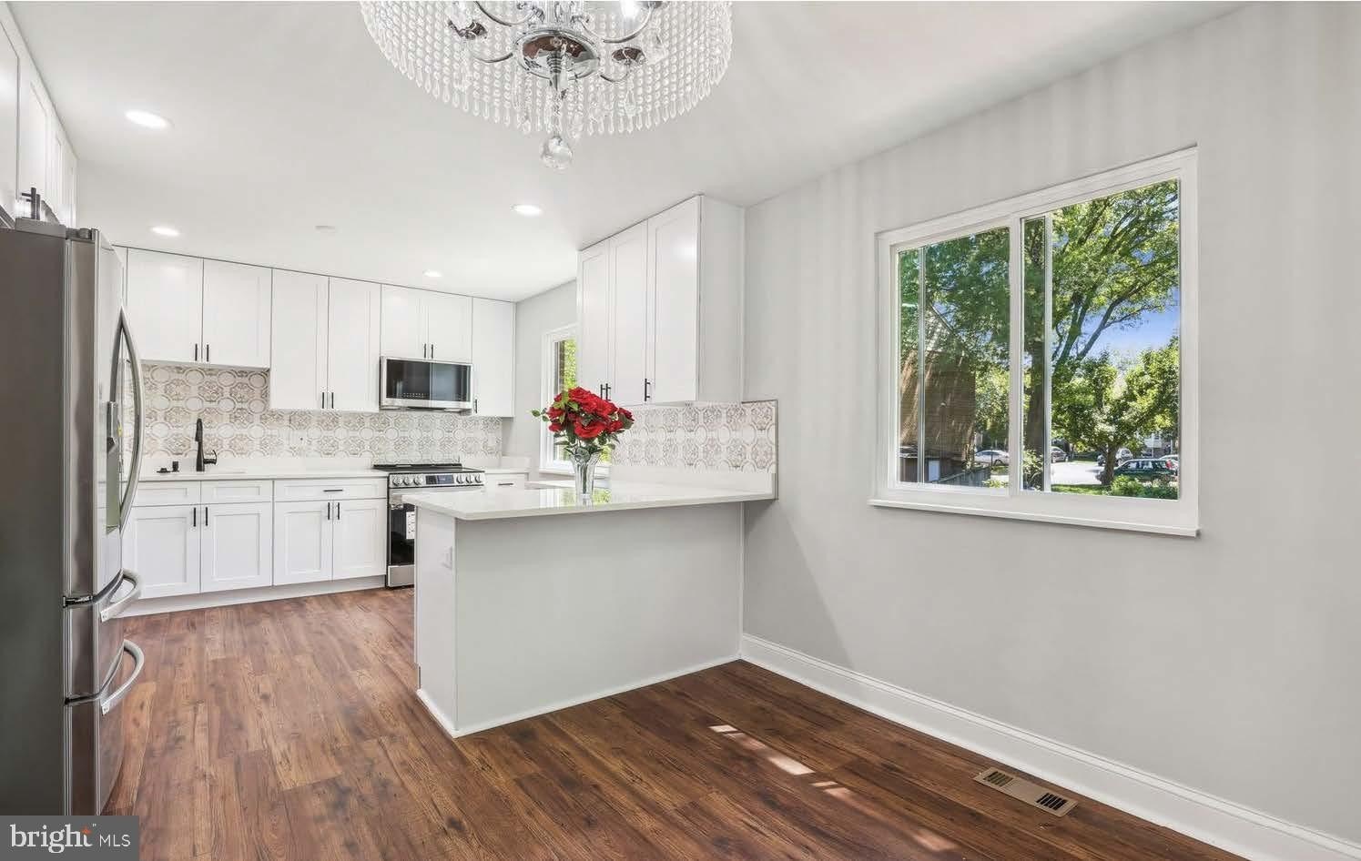7081 Leewood Forest Dr – photo 3