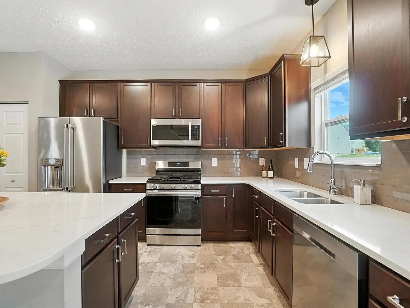 1582 Lewes Castle Dr – photo 2