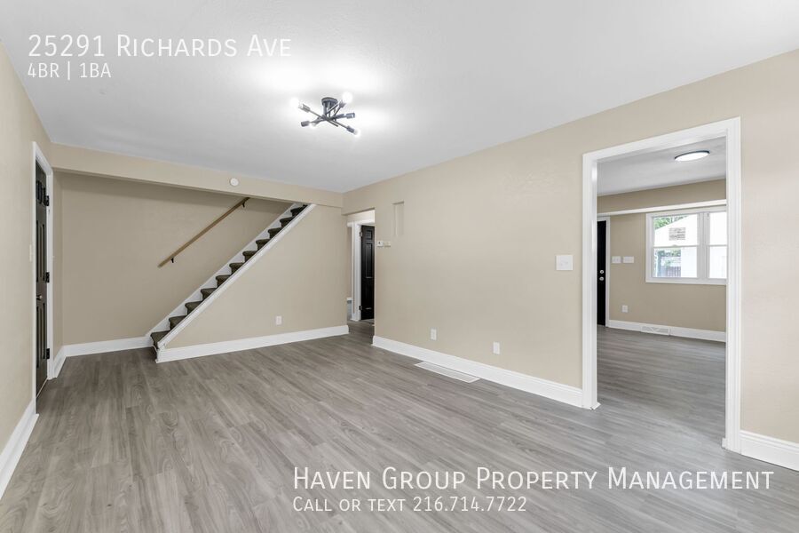 25291 Richards Ave – photo 5