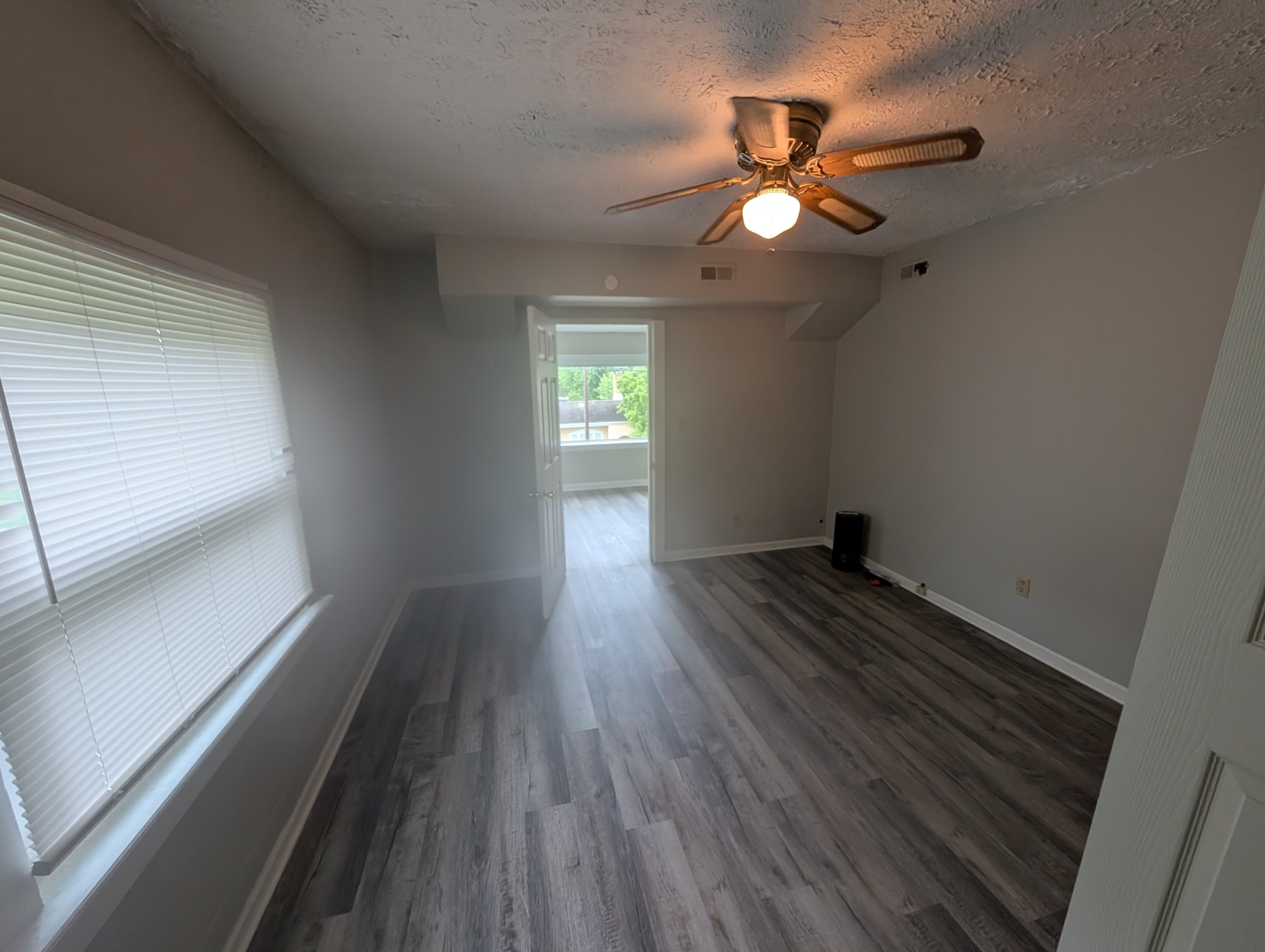 608 W Highland Ave – photo 4