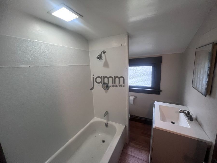 2168 Rexwood Rd – photo 5