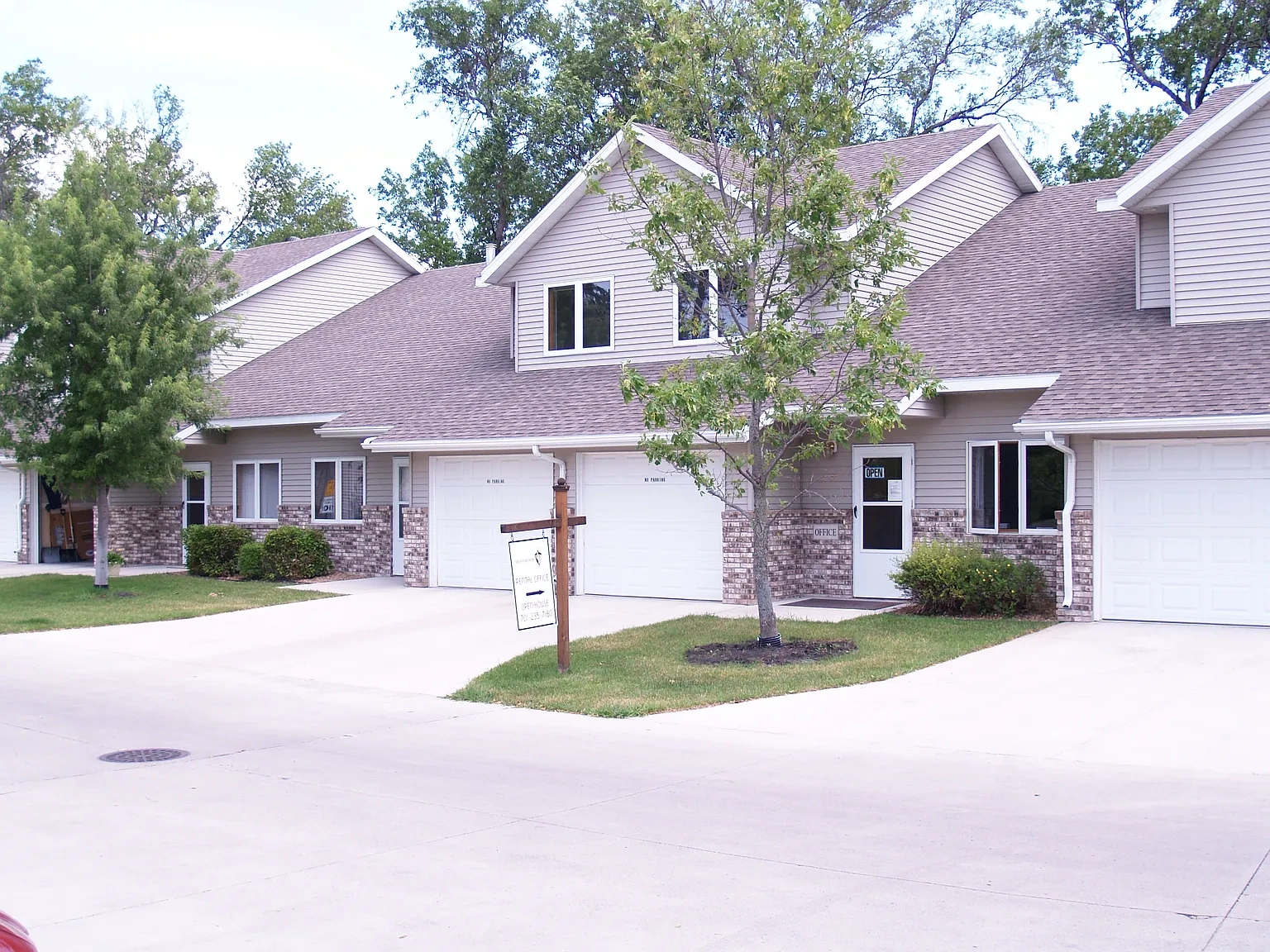 Mistwood Townhomes – photo 1