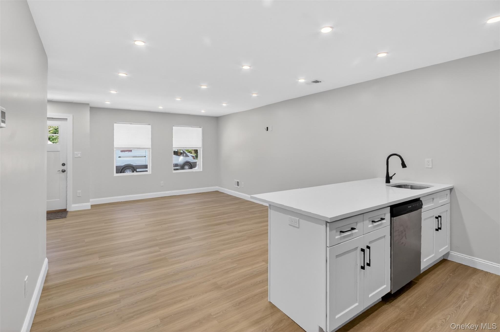 19 Hooker St – photo 4