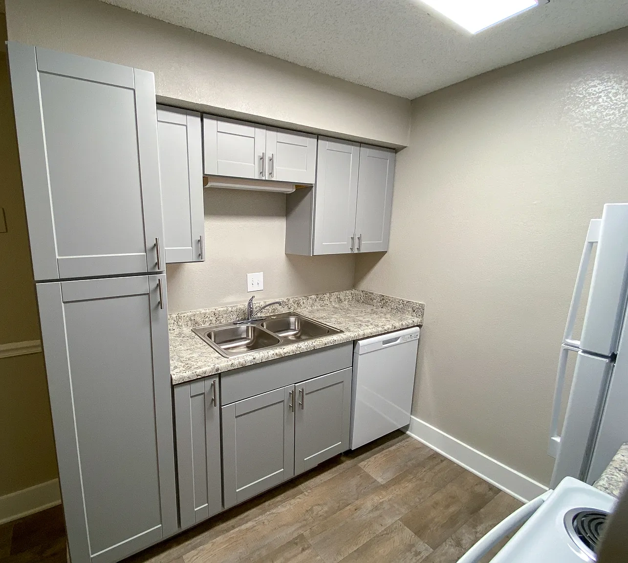 Bell Hollow Apartments – photo 5