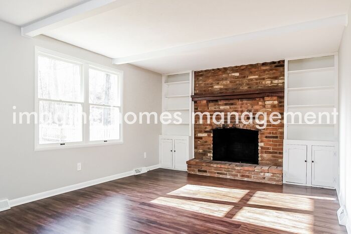 1960 Stoney Hill Dr – photo 5