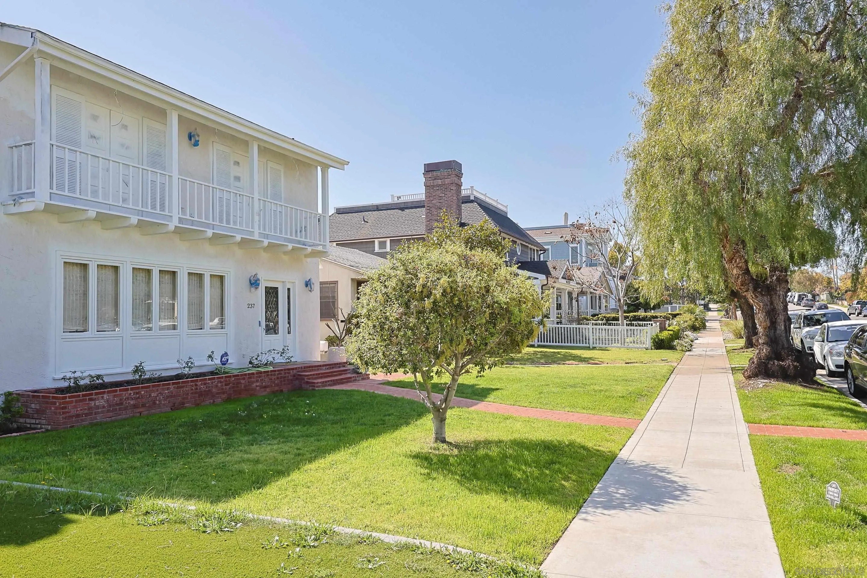 237 E Ave – photo 5