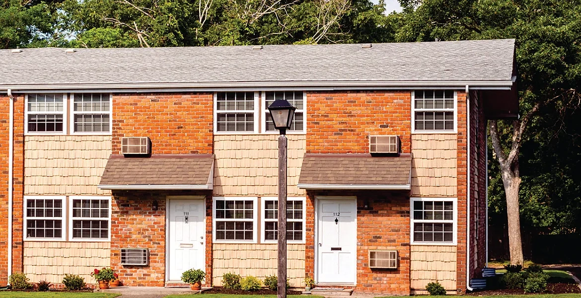 Town and Country Luxury Apartments – photo 4