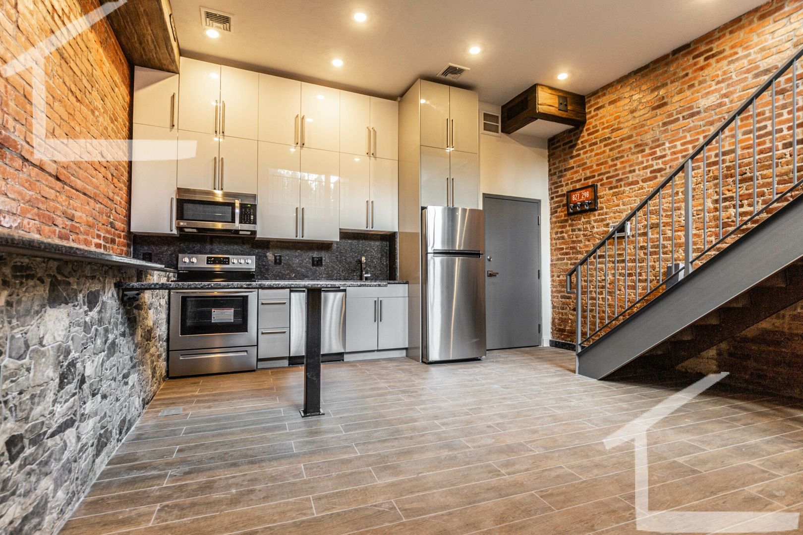 1022 Commonwealth Ave – photo 1