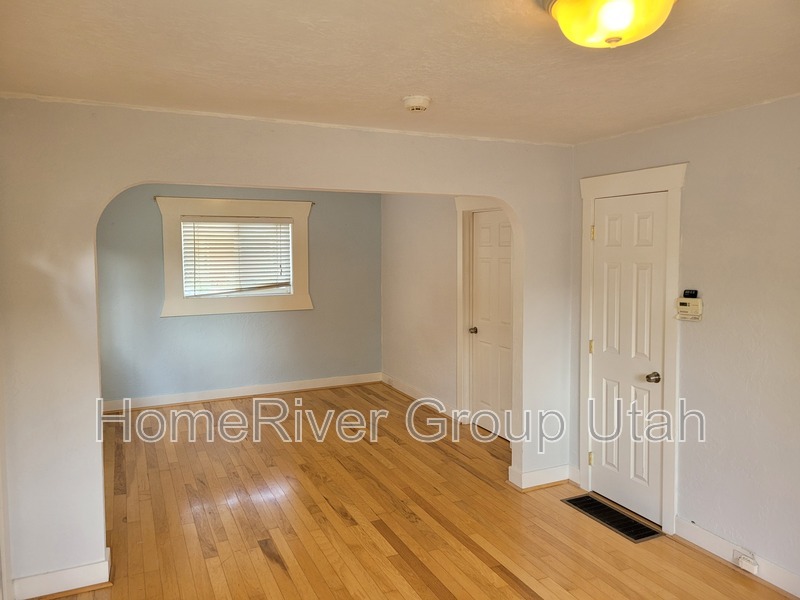 417 E Cleveland Ave – photo 4