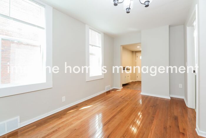 211 57th St unit 1 – photo 5