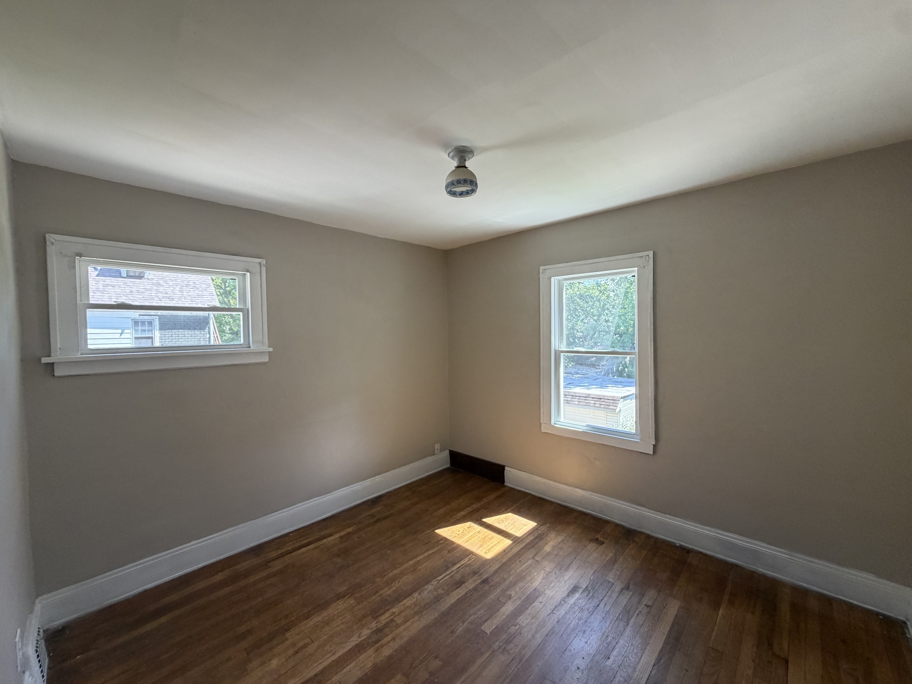 14300 Darwin Ave – photo 5