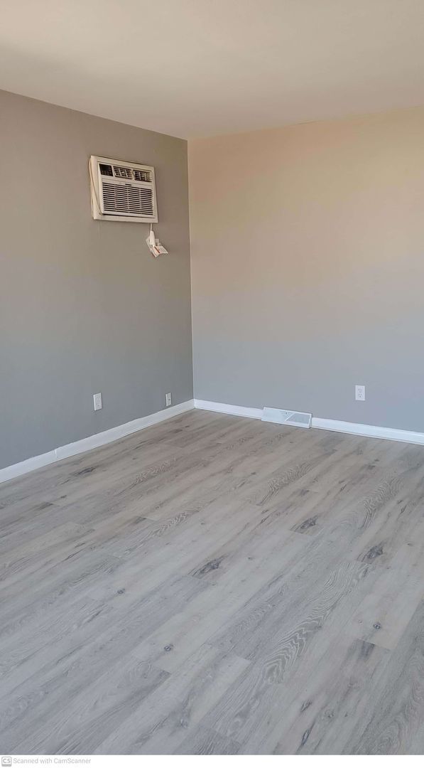1806-1808 Montgomery Ave unit 1806 – photo 3