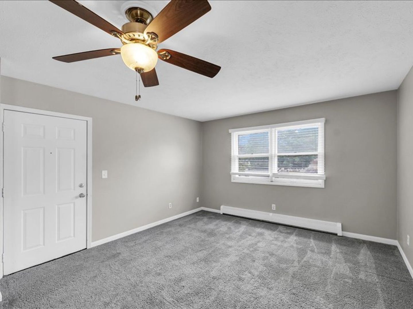 335 Riley Dr unit C – photo 2