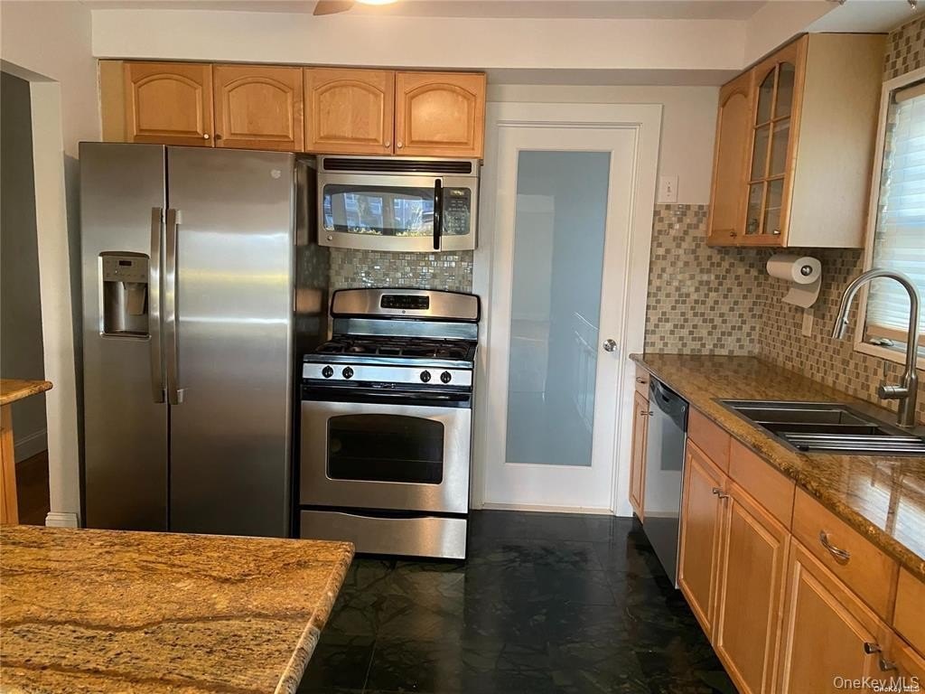 541 E Park Ave #1ST – photo 4