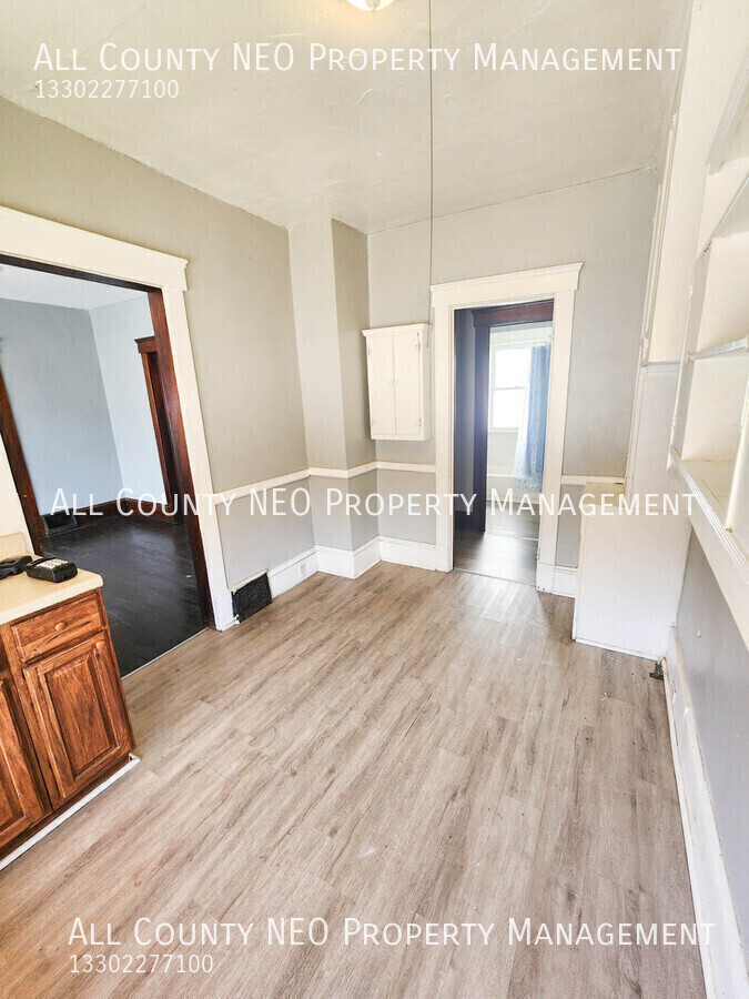 9425 Denison Ave – photo 2
