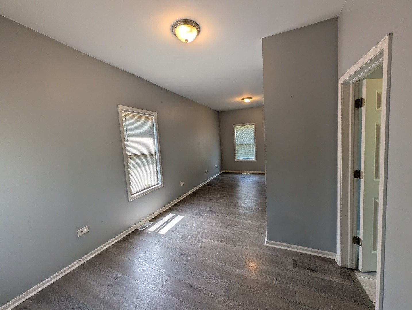 9035 S Exchange Ave – photo 5