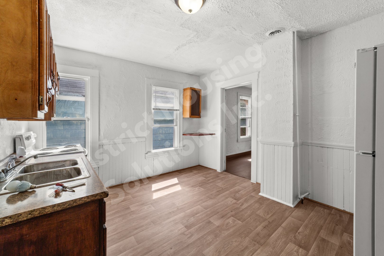 8302 Sowinski Ave unit Upper – photo 4