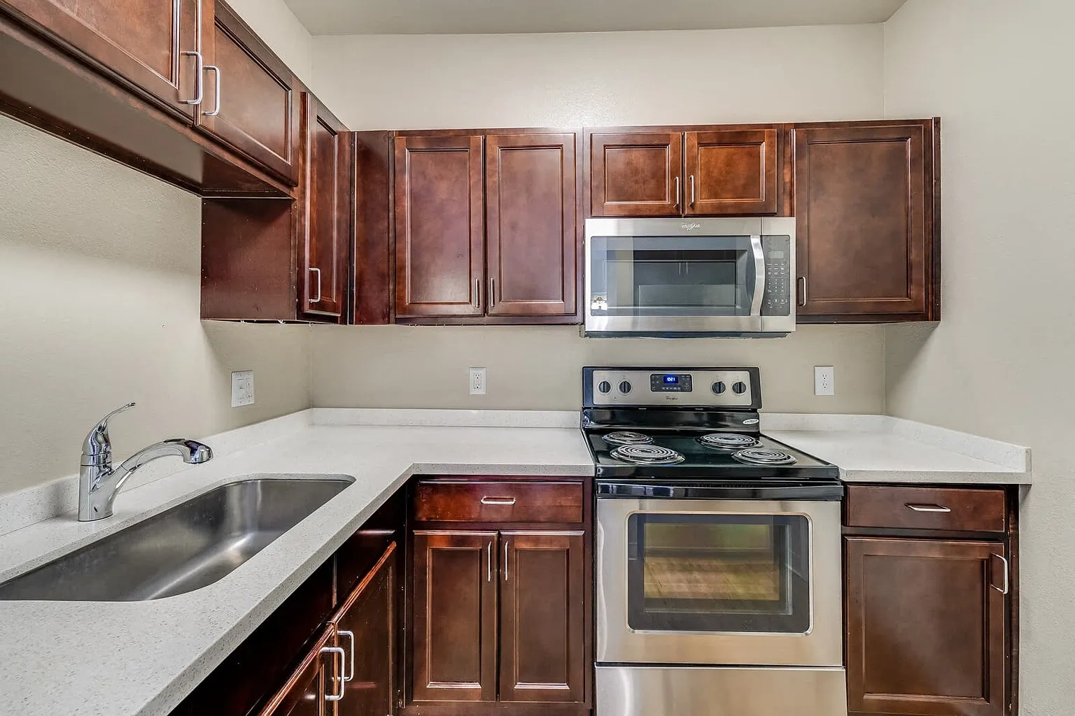 Pavona Apartments – photo 2