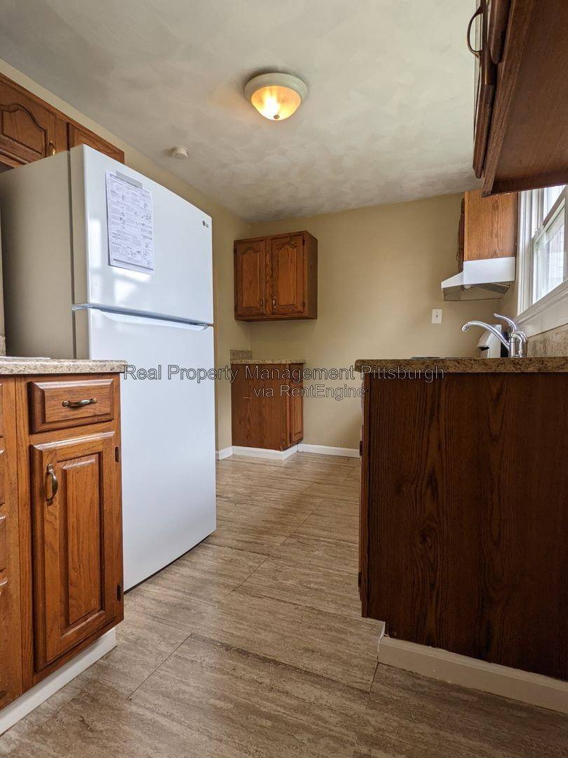 302 W Miller Ave – photo 3