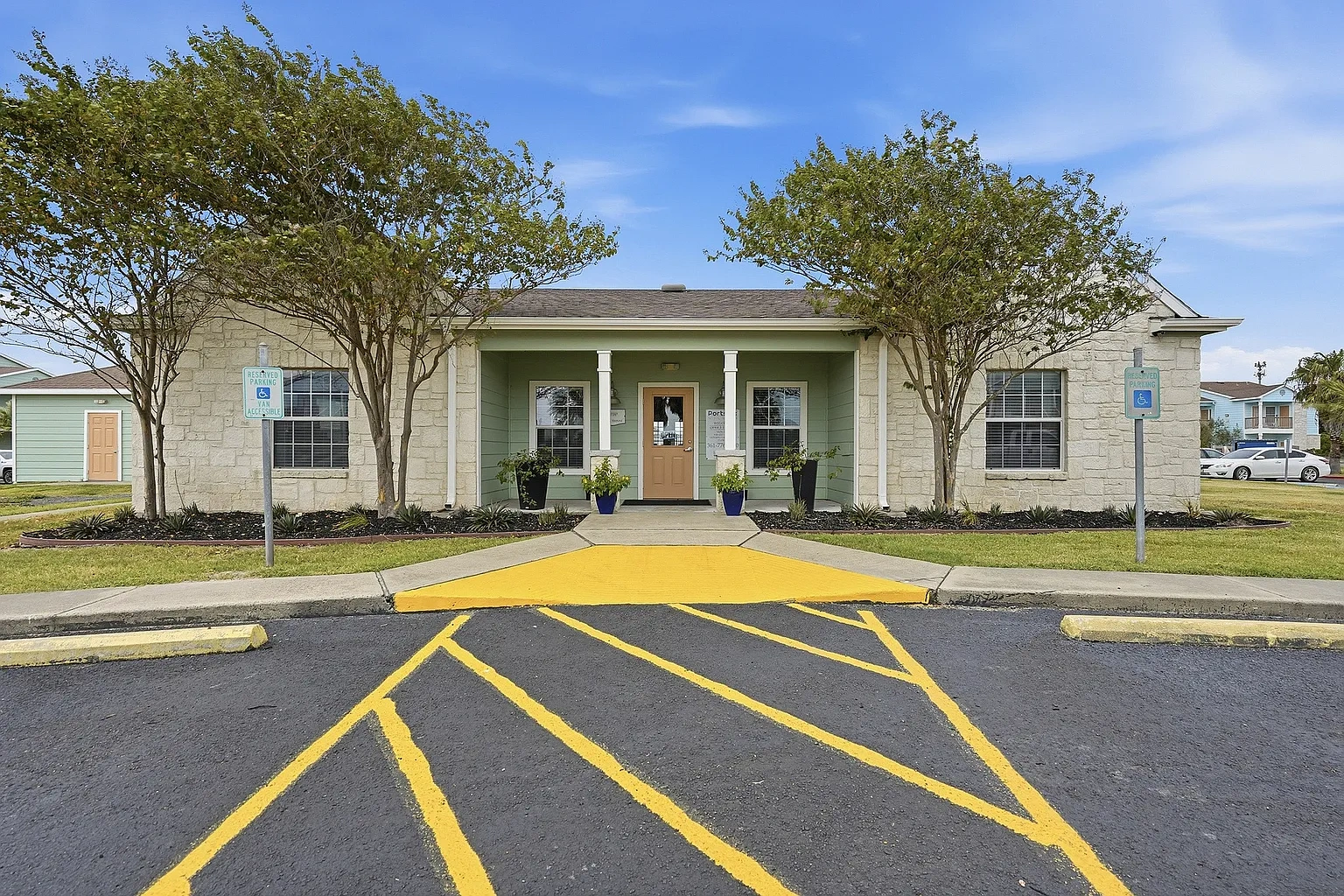 Portside Villas – photo 1