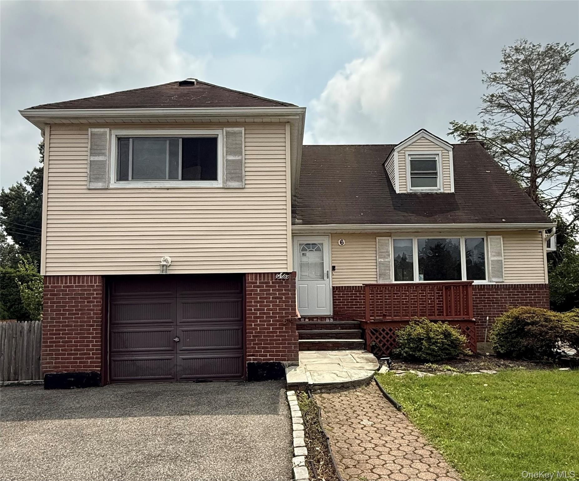 6 Gateway St – photo 1