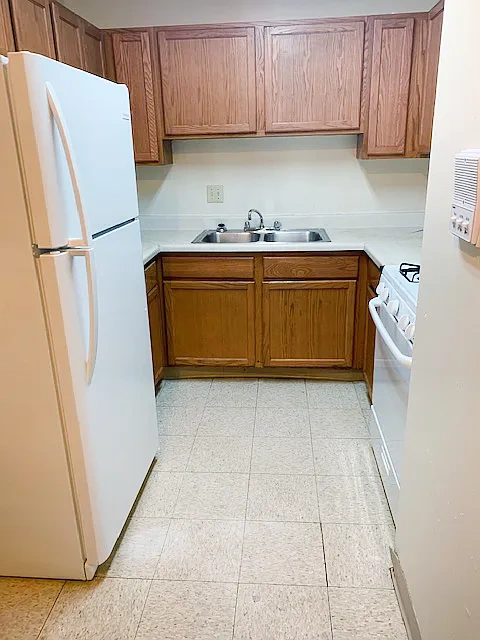 321 - 393 West 5th Avenue – photo 2