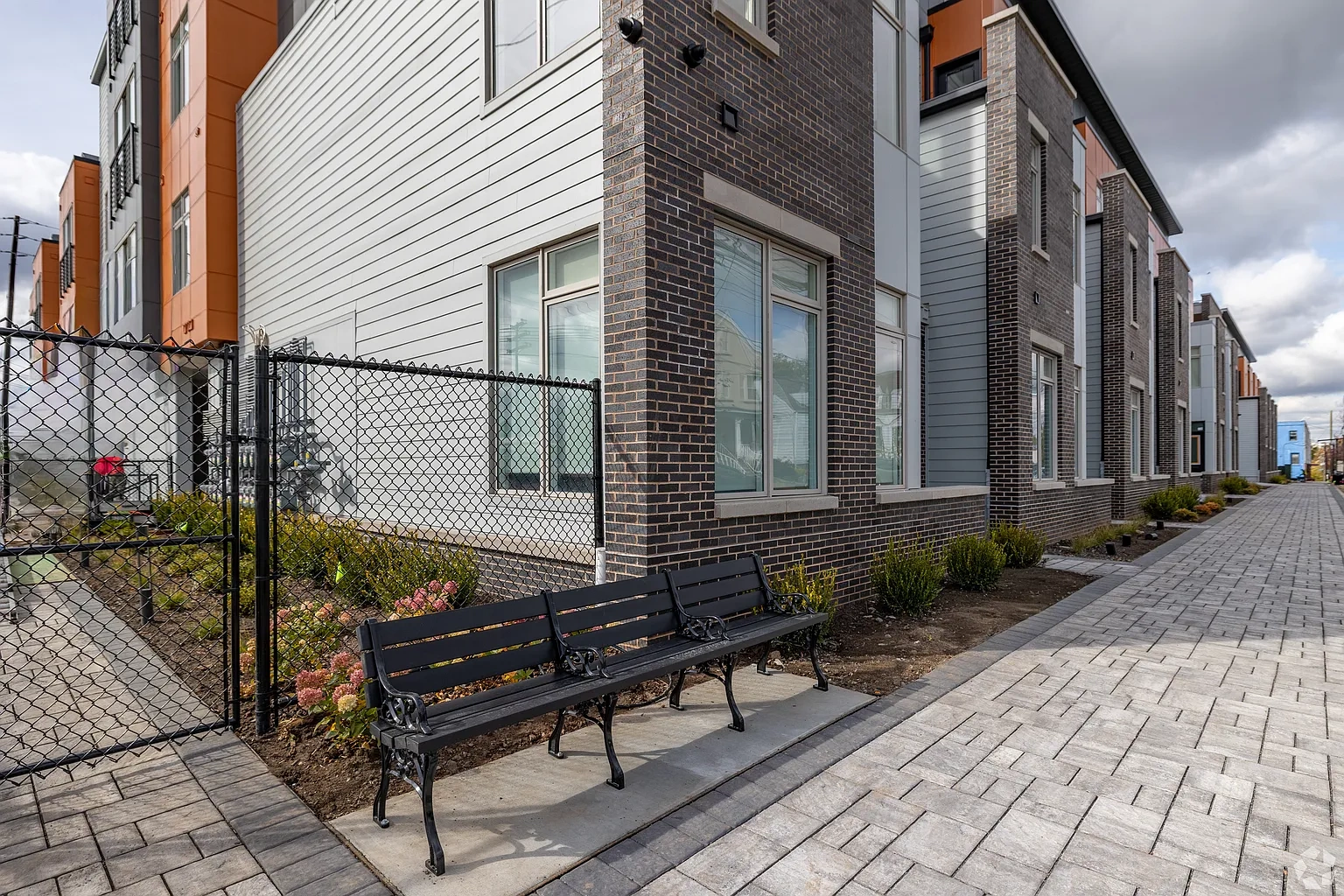 Five85West – photo 3