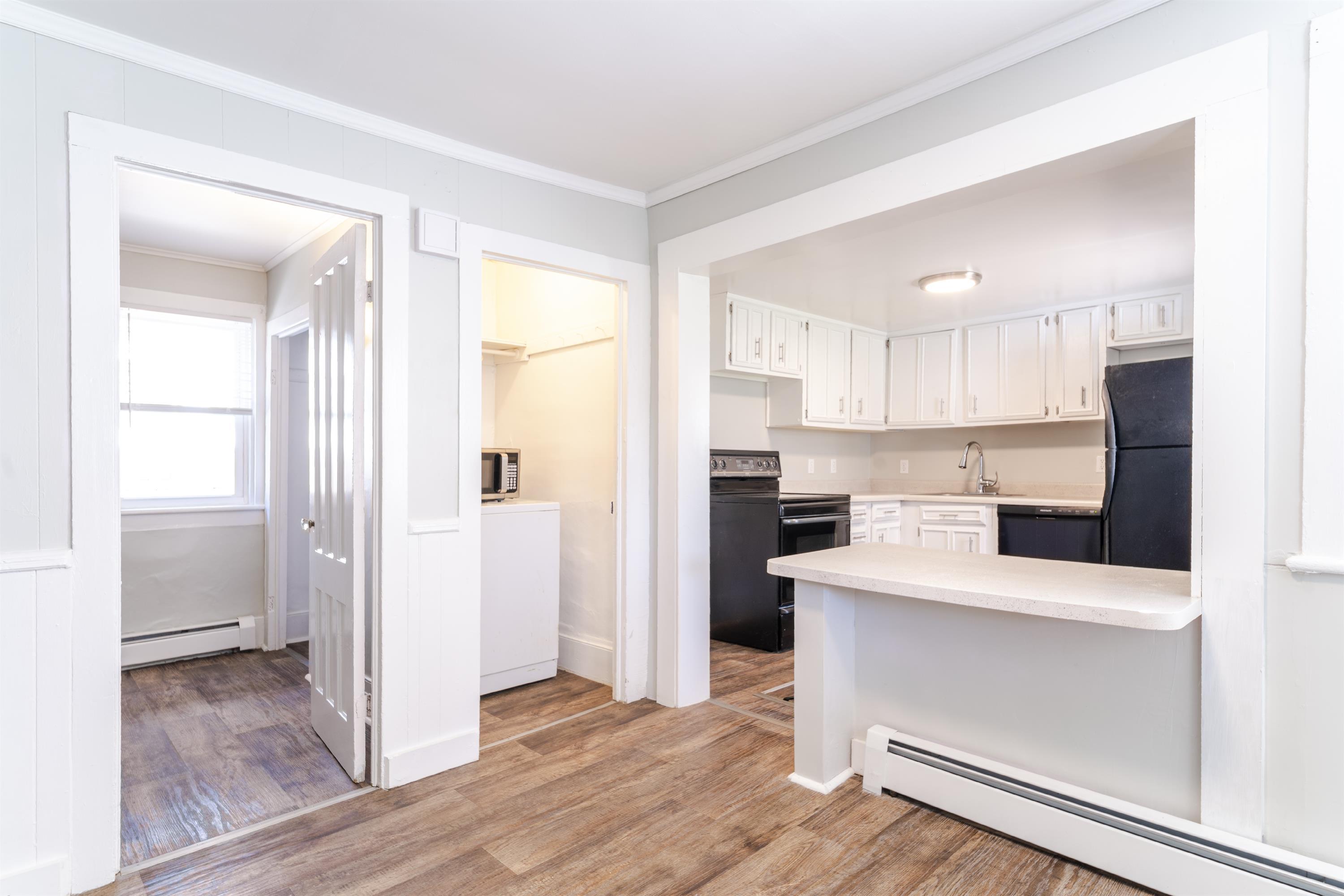 874 6th Ave – photo 4