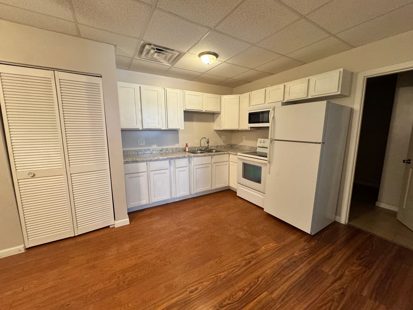 2045 3rd Ave unit #9 – photo 2