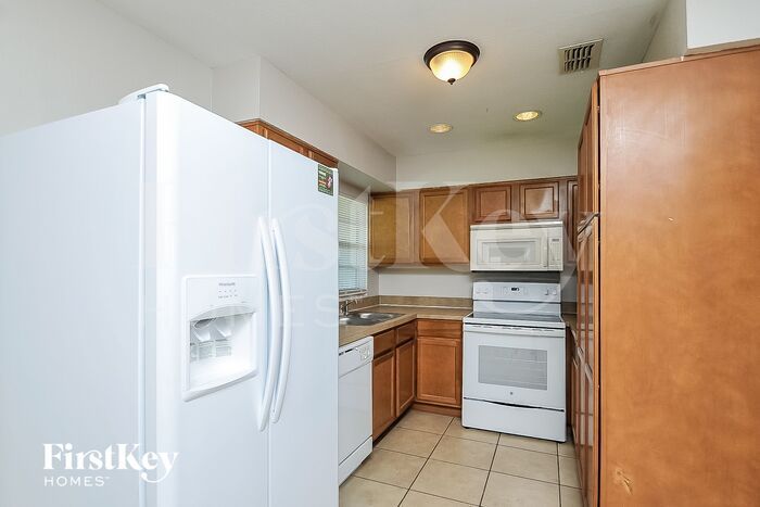 1715 N Lake Shipp Dr – photo 5