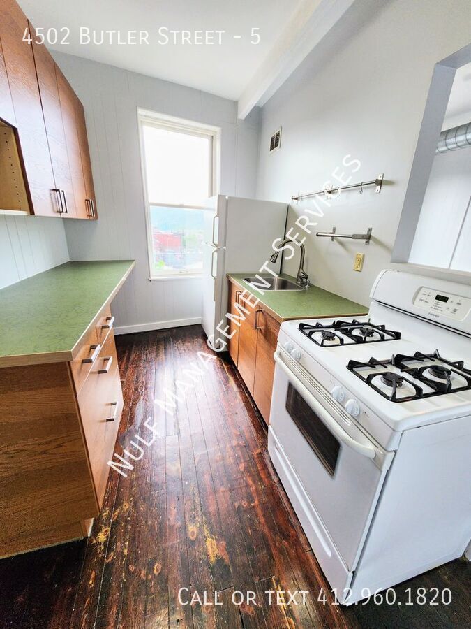 4502 Butler St – photo 1