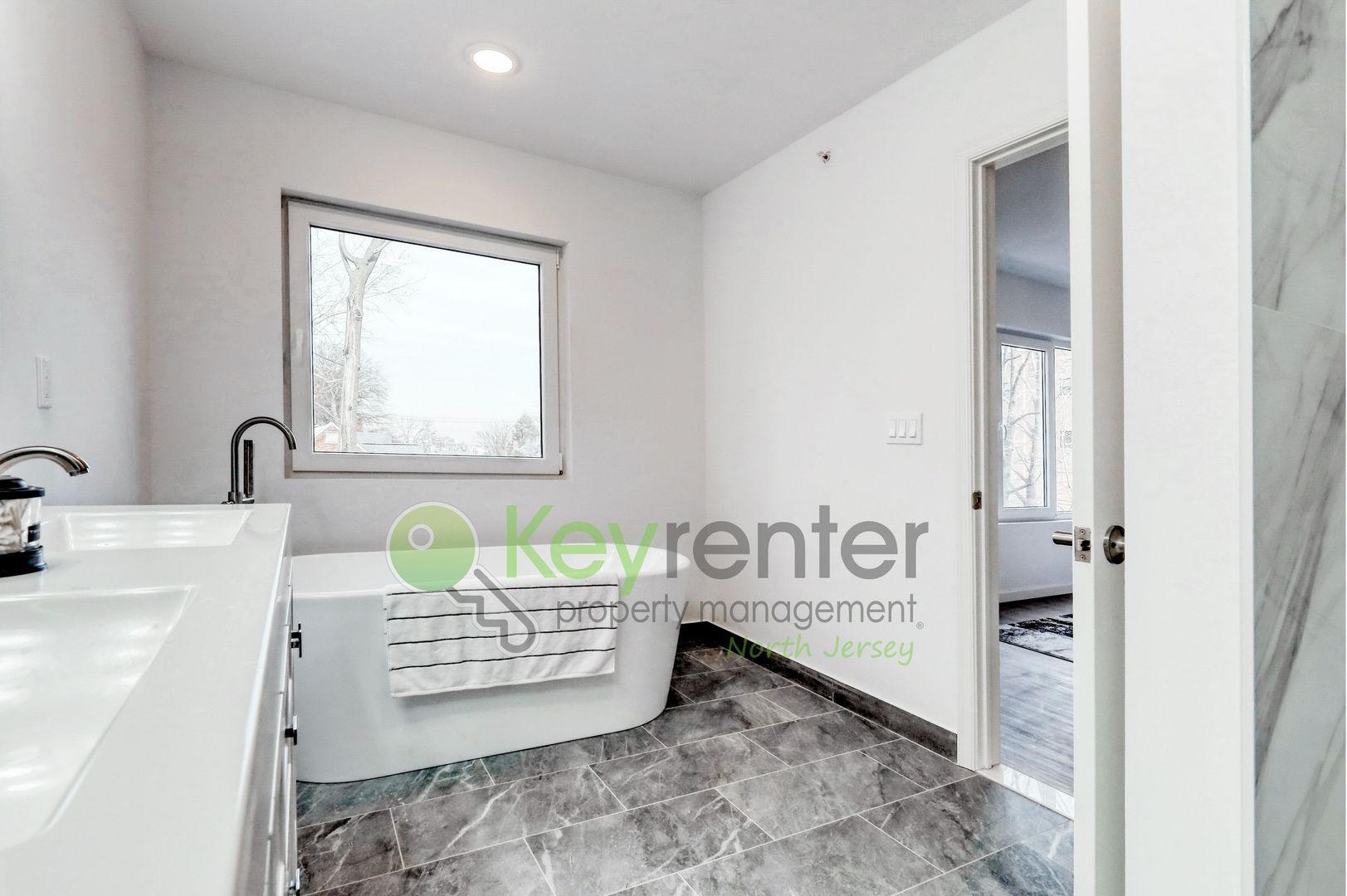 176 Pennington Ave – photo 3