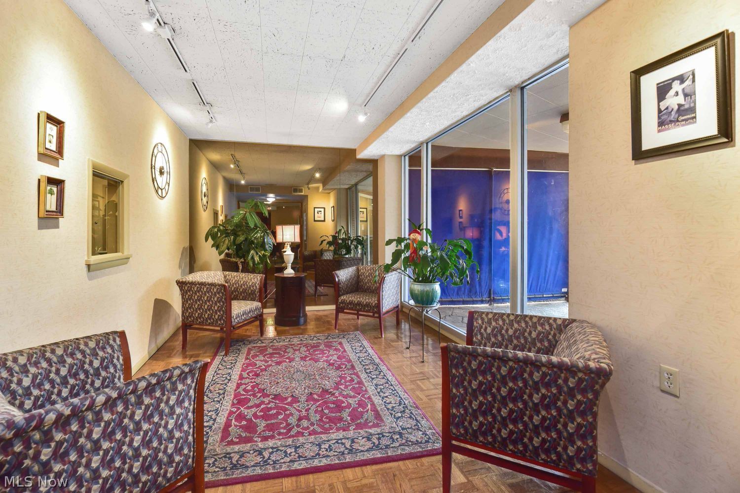 11850 Edgewater Dr unit 820 – photo 5