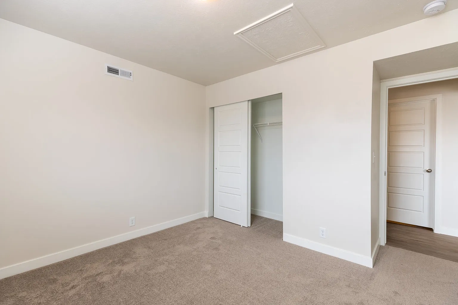 Carrington Square – photo 1