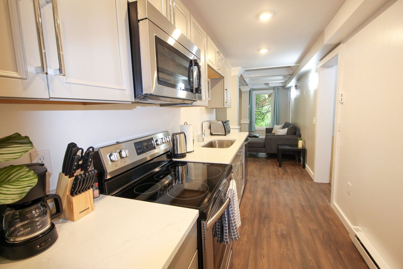 522 Stewart Ave unit 522-3 – photo 5
